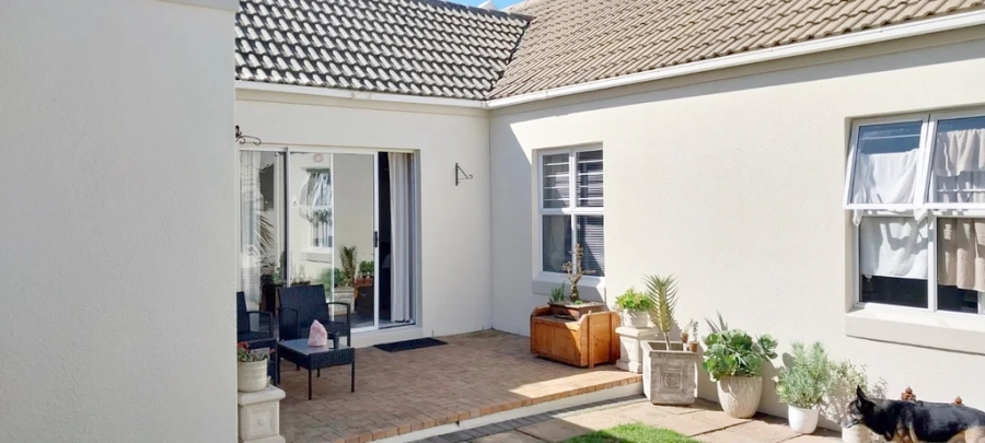 To Let 3 Bedroom Property for Rent in Pinehurst Western Cape